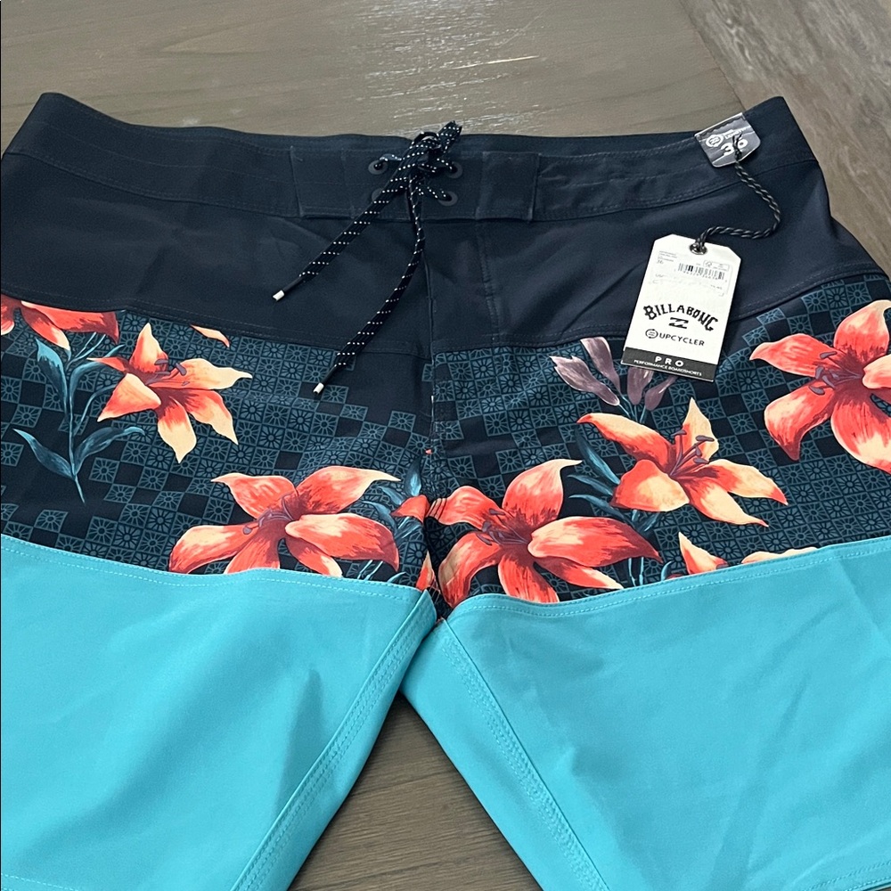 NWT! Billabong Men's Floral Board Shorts - Black, Orange, and Blue